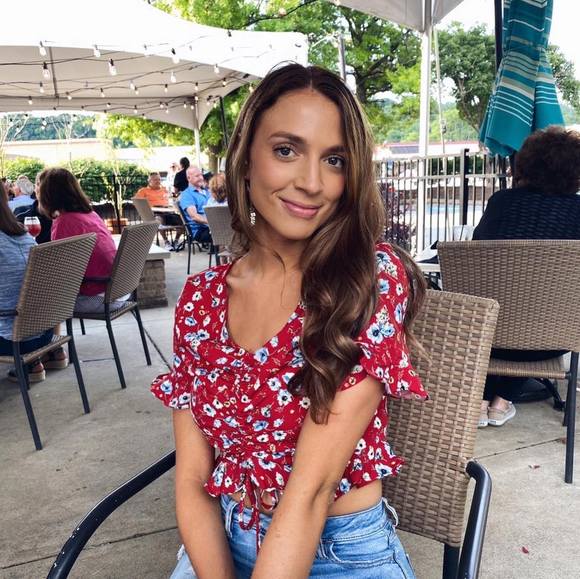 Meet your Posher, Natalie - Picture 1 of 1